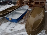 Лодка стеклопластиковая СТЕЛС 315М ( с рундуком )
