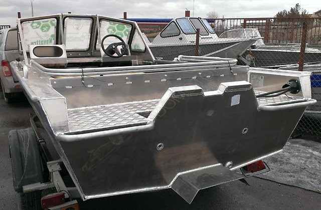 Лодка алюминиевая Неман 500 DC водомёт